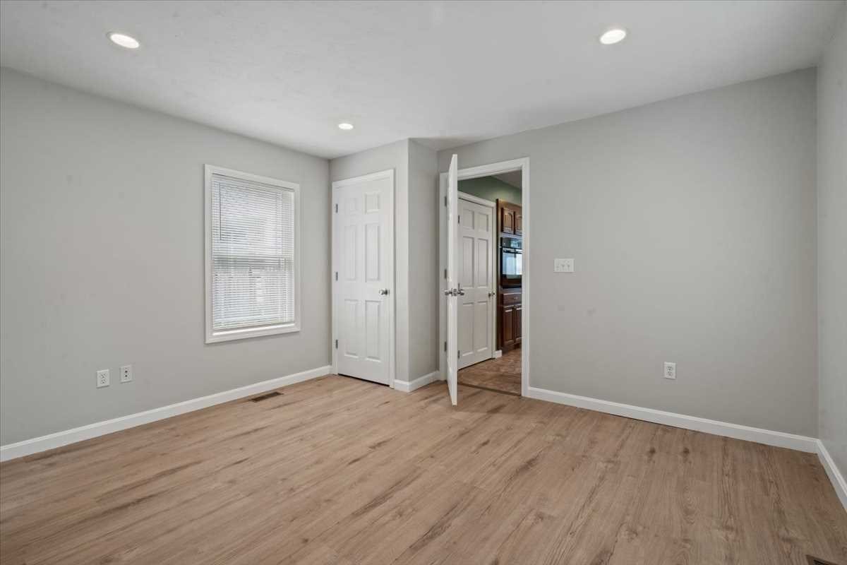 384 Bridle Path Worcester, MA 01604 - Photo 20 of 36 Gallery Image 20