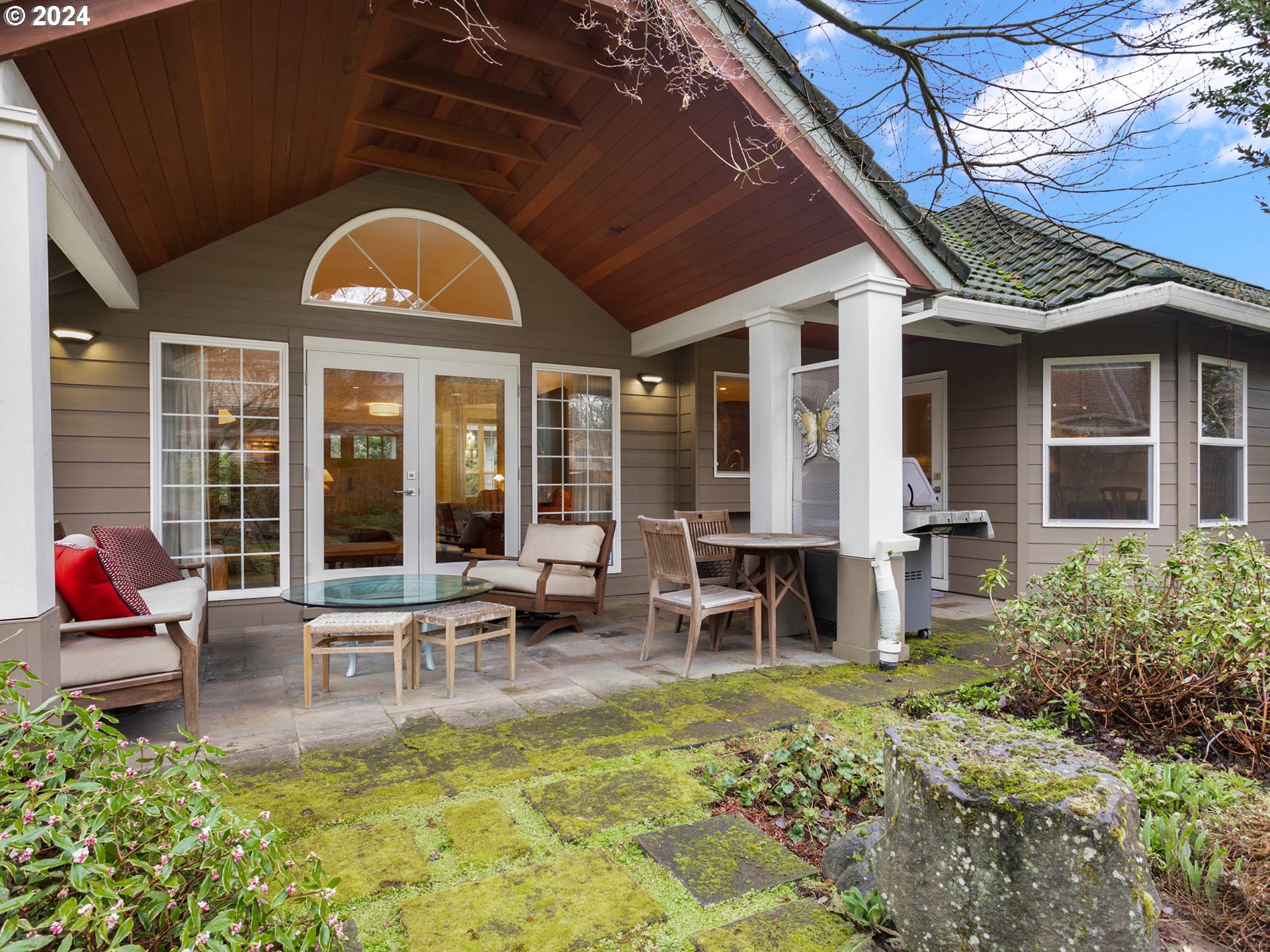 3271 Northeast Jackson Rd Loop Hillsboro, OR 97124 - Photo 34 of 48 Patio