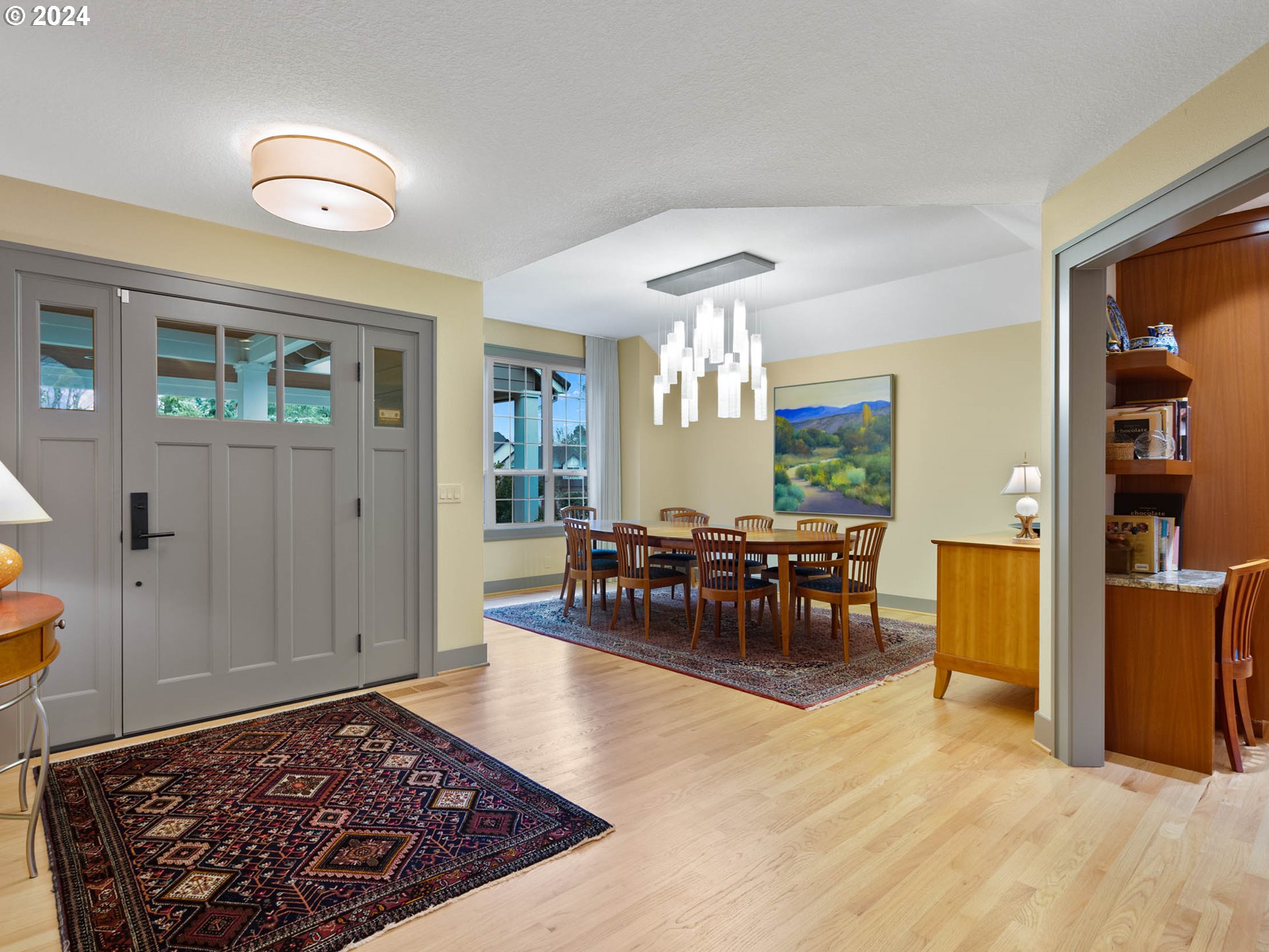 3271 Northeast Jackson Rd Loop Hillsboro, OR 97124 - Photo 4 of 48 Entrance/Foyer