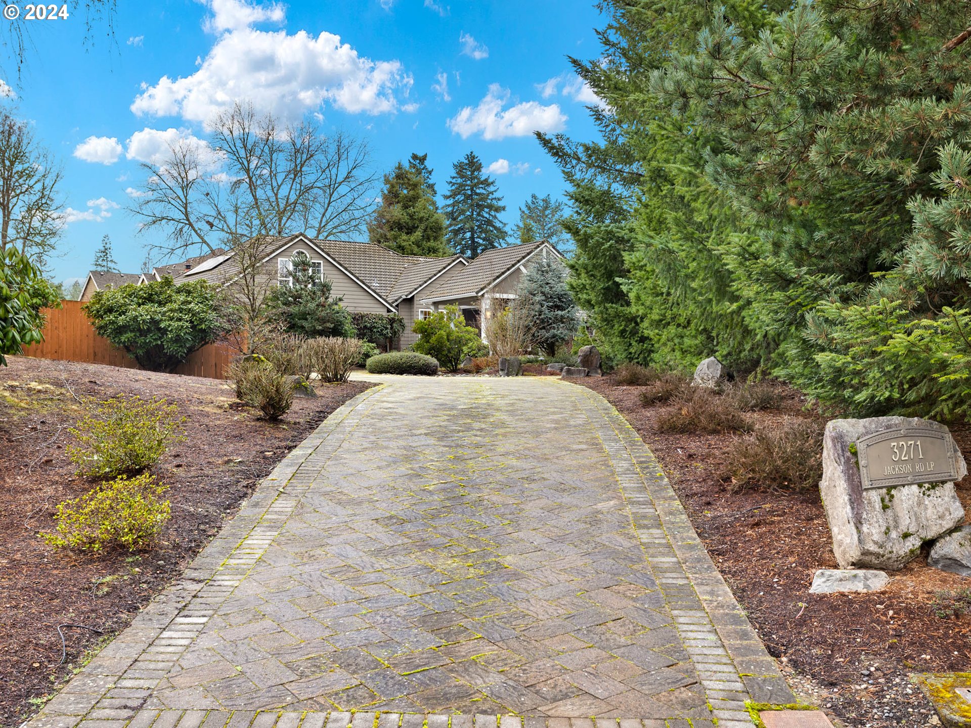 3271 Northeast Jackson Rd Loop Hillsboro, OR 97124 - Photo 44 of 48 Driveway