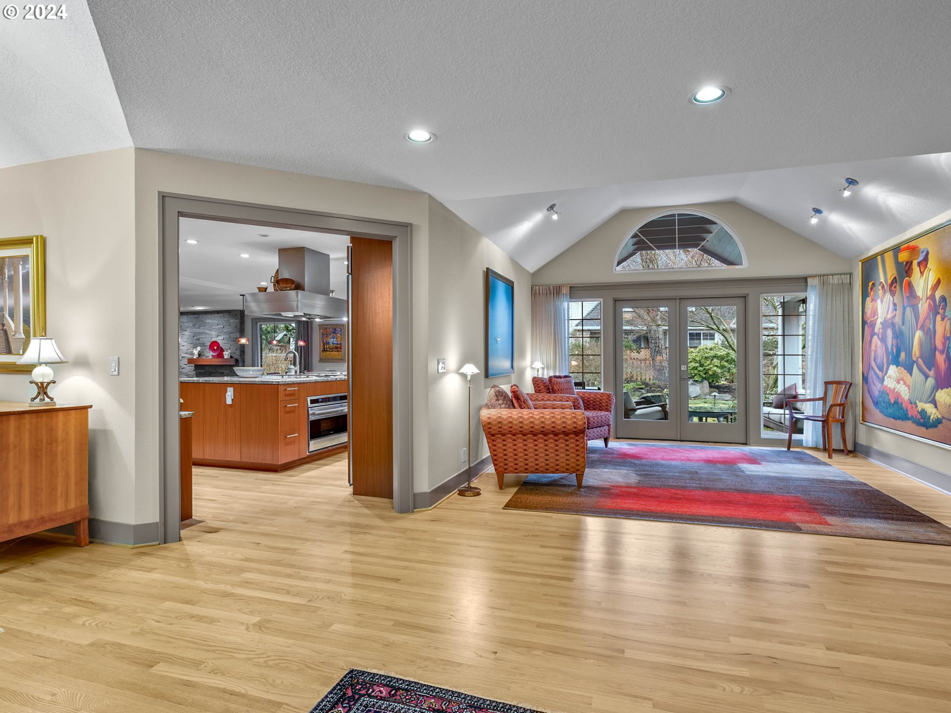 3271 Northeast Jackson Rd Loop Hillsboro, OR 97124 - Photo 6 of 48 Living Room/Entrance