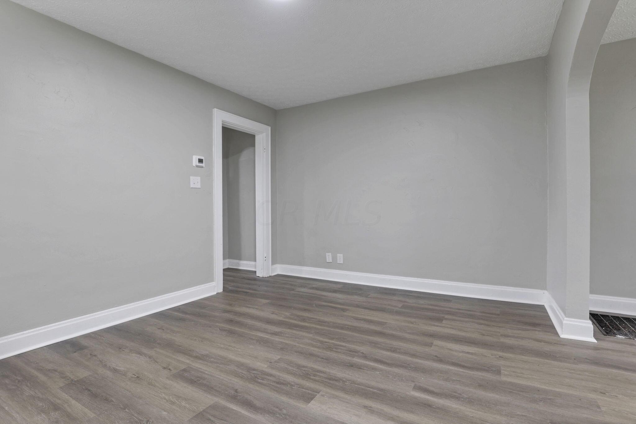 638 Racine Avenue Columbus, OH 43204 - Photo 13 of 68 16-web-or-mls-0N4A5118