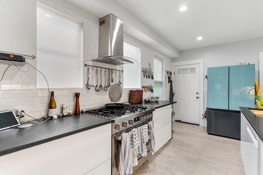 148 Lakeview Avenue, Unit 148 Cambridge, MA 02138 - Photo 8 of 23