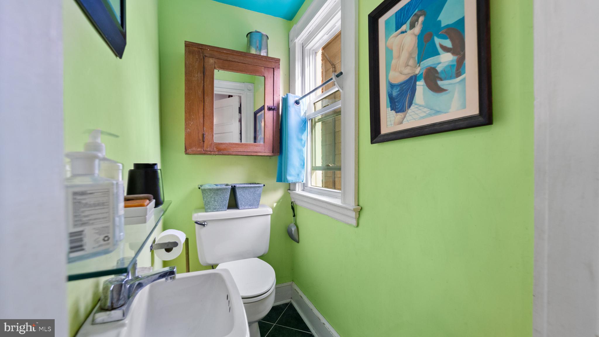 4512 Schenley Road Baltimore, MD 21210 - Photo 9 of 16 Downstairs 1/2 Bath
