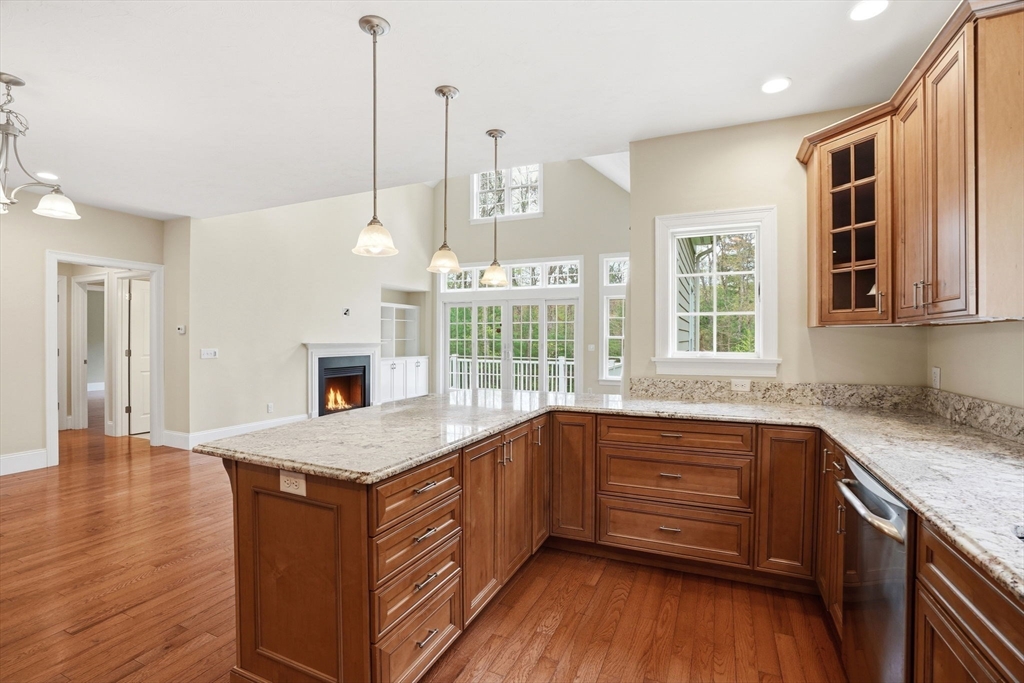 17 Hannah Brook Waye, Unit 9 Marshfield, MA 02050 - Photo 14 of 42