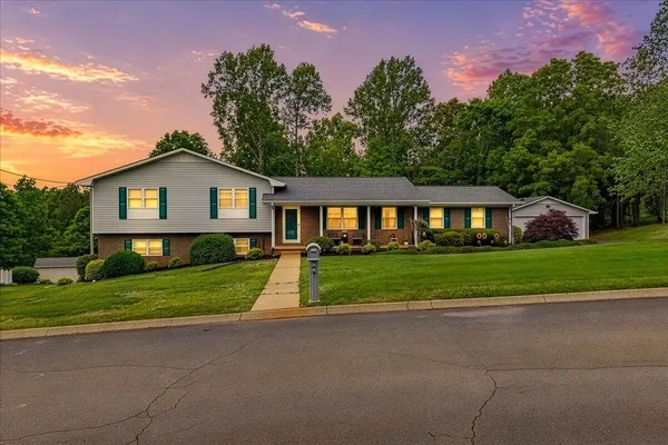 $414,000 | 1107 Brentwood Drive, Etowah, TN 37331