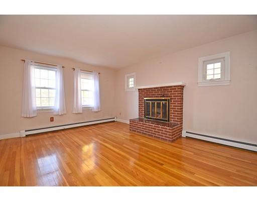 83 Fairview Road Lunenburg, MA 01462 - Photo 3 of 24 Gallery Image 3