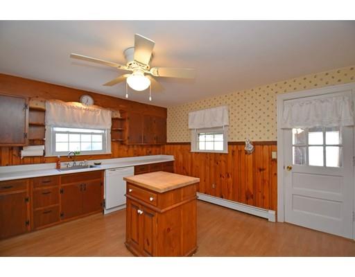 83 Fairview Road Lunenburg, MA 01462 - Photo 4 of 24 Gallery Image 4