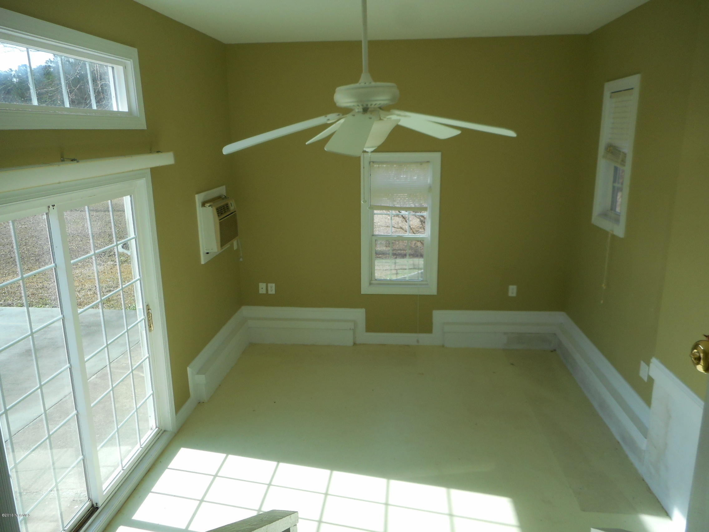 1255 Nine Foot Road Newport, NC 28570 - Photo 39 of 70 FLEX ROOM