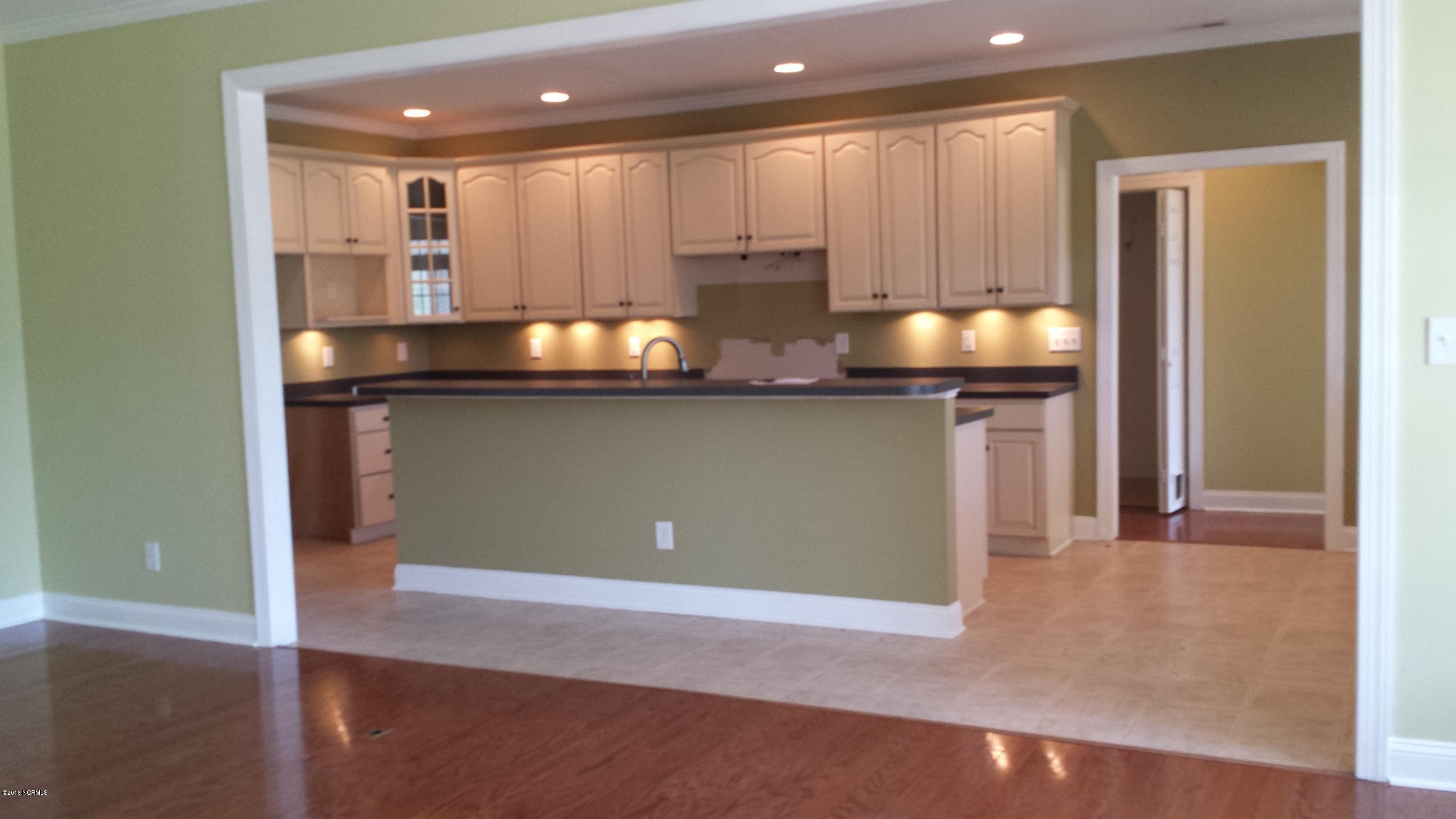 Great Room to Kitchen