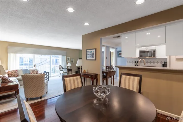 $274,900 | 27 Hickory Hill Road, Unit H, Amherst, NY 14221