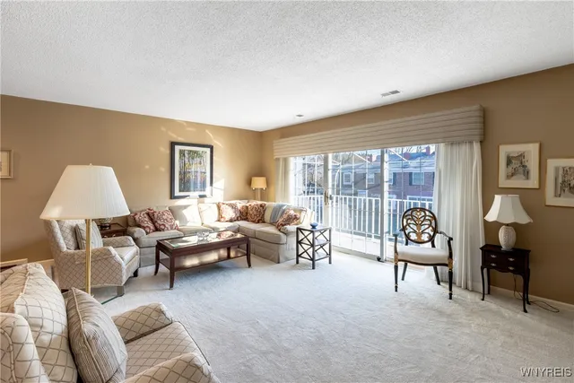 $274,900 | 27 Hickory Hill Road, Unit H, Amherst, NY 14221