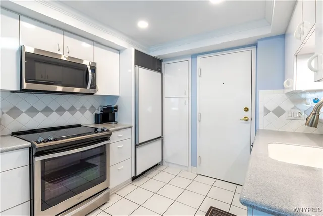 $274,900 | 27 Hickory Hill Road, Unit H, Amherst, NY 14221