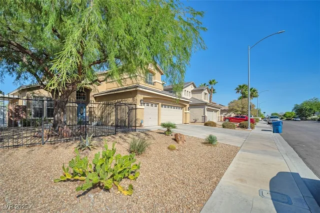 $2,950 | 1740 Flores Lane, Henderson, NV 89012