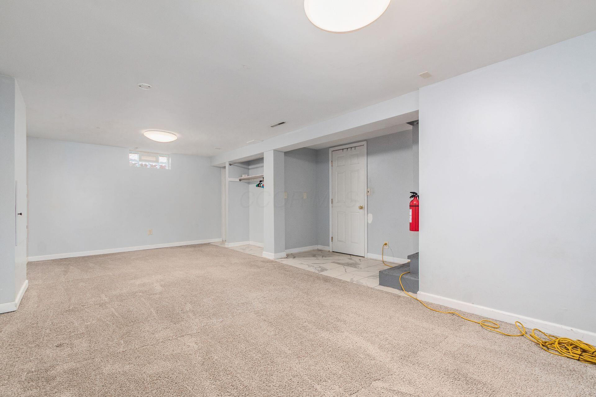 720 South Hampton Road Columbus, OH 43213 - Photo 18 of 25 Finished Basement