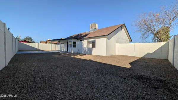 $384,500 | 13608 North 40th Drive, Phoenix, AZ 85029