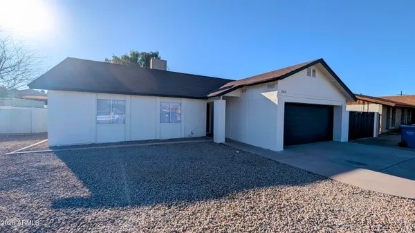 $384,500 | 13608 North 40th Drive, Phoenix, AZ 85029