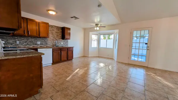 $384,500 | 13608 North 40th Drive, Phoenix, AZ 85029