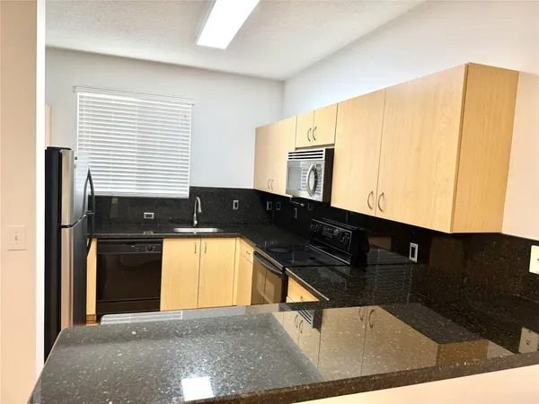 $2,500 | 4854 Northwest 58th Manor, Coconut Creek, FL 33073