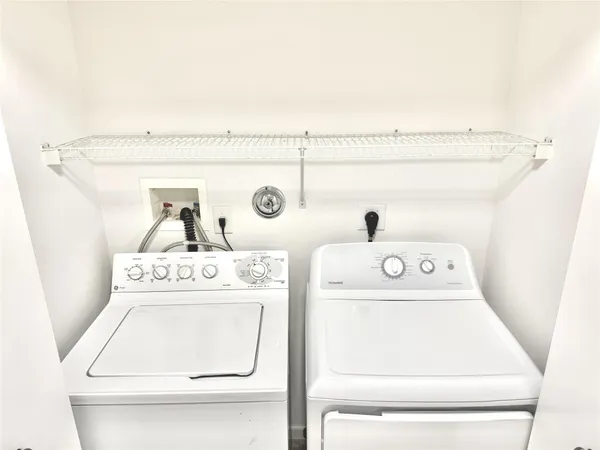 $2,500 | 4854 Northwest 58th Manor, Coconut Creek, FL 33073