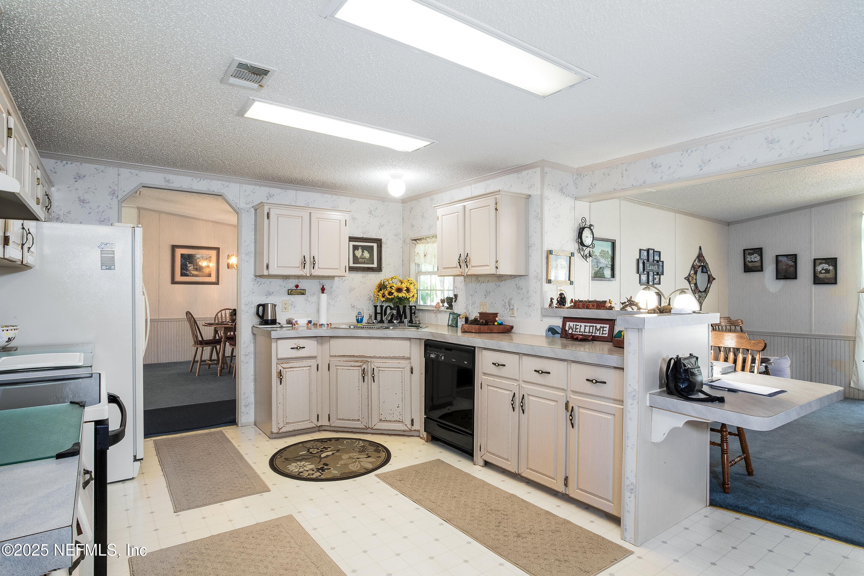 231 Knight Boxx Road Middleburg, FL 32068 - Photo 17 of 31 kitchen with room to cook