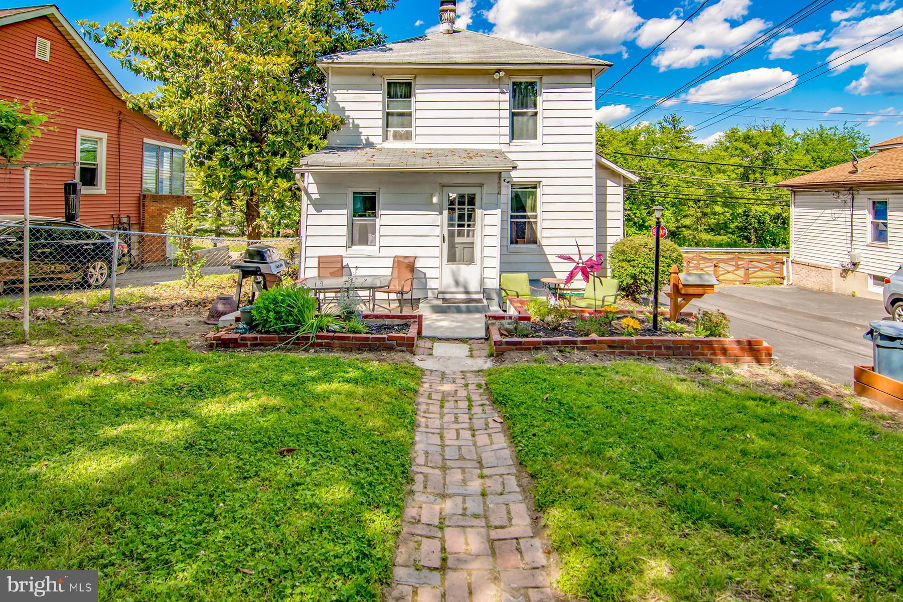 1002 North Point Road Baltimore, MD 21224 - Photo 2 of 18 Gallery Image 2