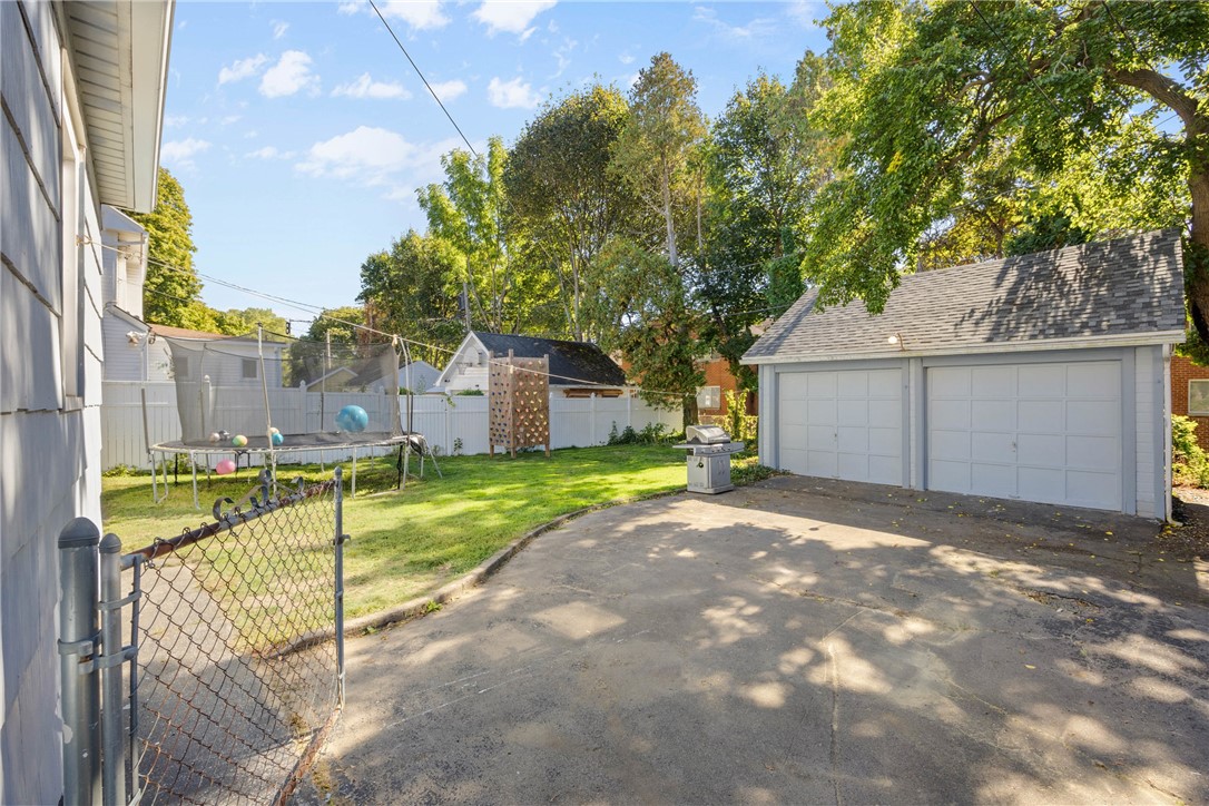 63 Westbourne Road Irondequoit, NY 14617 - Photo 34 of 40