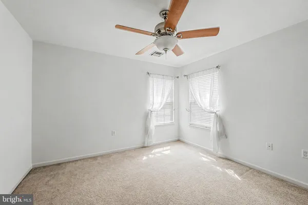 $3,950 | 9 Woodmere Road, Mays Landing, NJ 08330