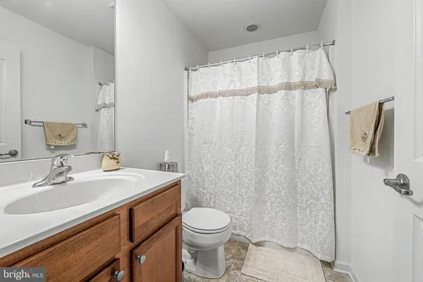 $3,950 | 9 Woodmere Avenue, Mays Landing, NJ 08330