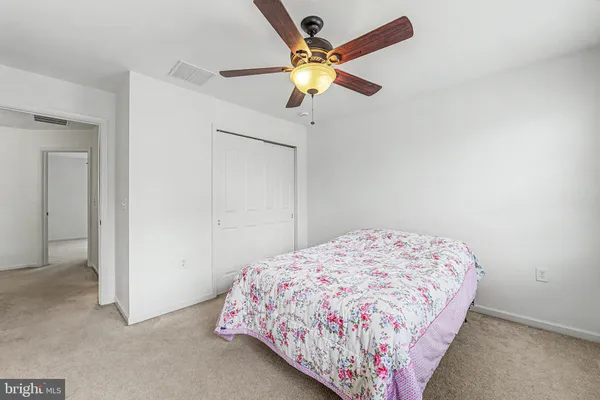 $3,950 | 9 Woodmere Avenue, Mays Landing, NJ 08330