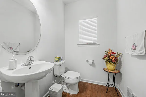 $3,950 | 9 Woodmere Road, Mays Landing, NJ 08330