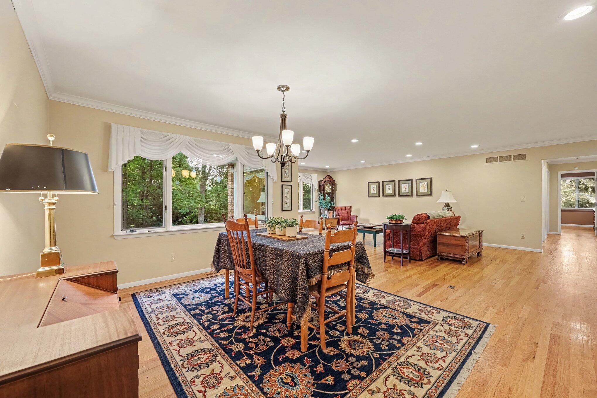 2514 Hawthorne Road Ann Arbor, MI 48104 - Photo 20 of 86 034_file_5325