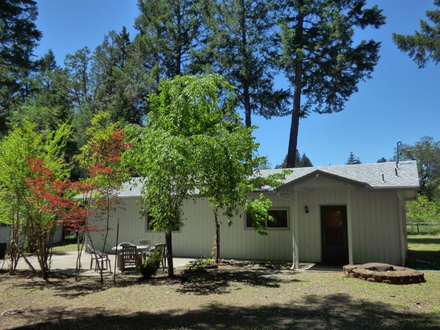 801 Hummingbird Road Cave Junction, OR 97523 - Photo 1 of 31 Primary Photo