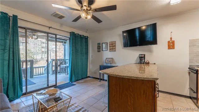 $162,400 | 149 Southwood Shores Place, Unit 1B, Lake Ozark, MO 65049