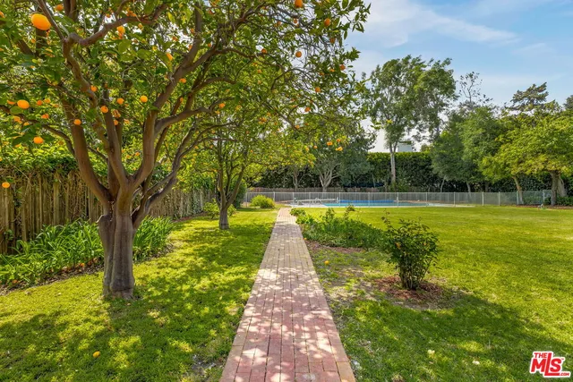 $7,998,000 | 1639 Mandeville Canyon Road, Los Angeles, CA 90049