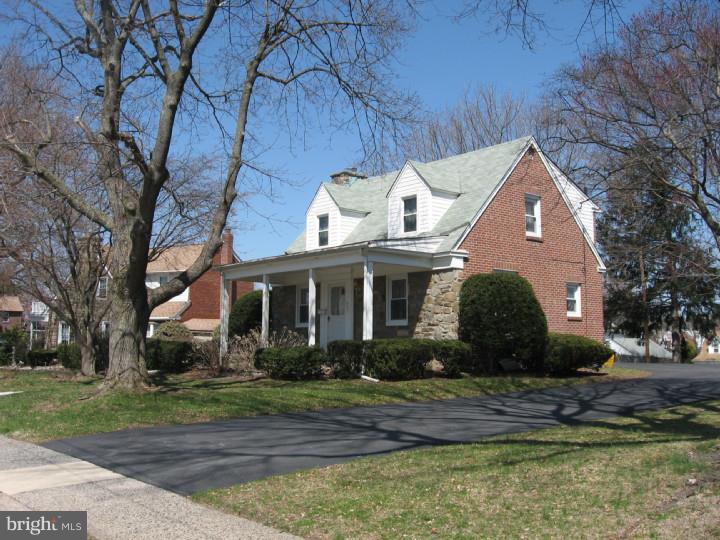 907 Westfield Road Springfield, PA 19064 - Photo 3 of 16