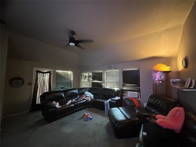 $280,000 | 223 Warner Bend, Hutto, TX 78634