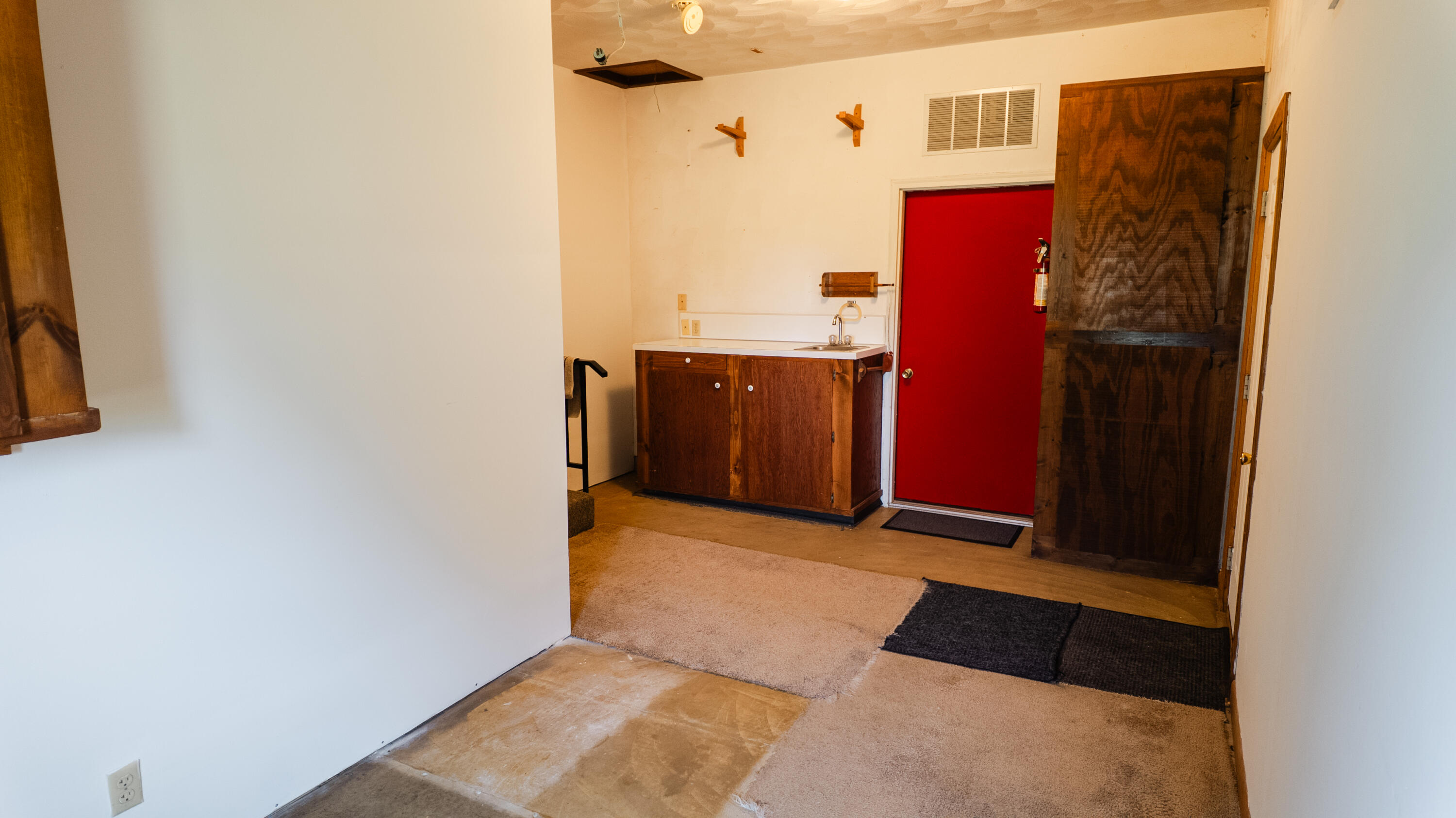 2250 Pray Road Charlotte, MI 48813 - Photo 4 of 28 DJI_20250612124709_0048_D