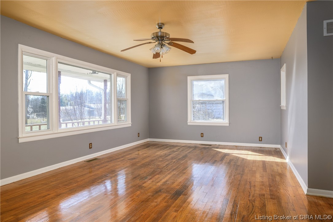 709 Castetter Road Henryville, IN 47126 - Photo 8 of 43 Gallery Image 8