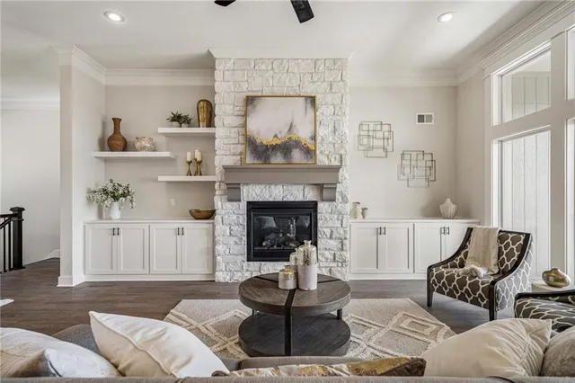 $679,950 | 19692 West 114th Street, Olathe, KS 66061