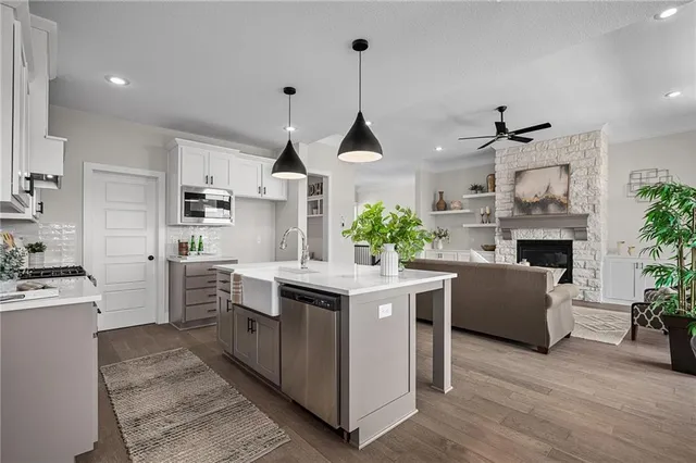 $679,950 | 19692 West 114th Street, Olathe, KS 66061