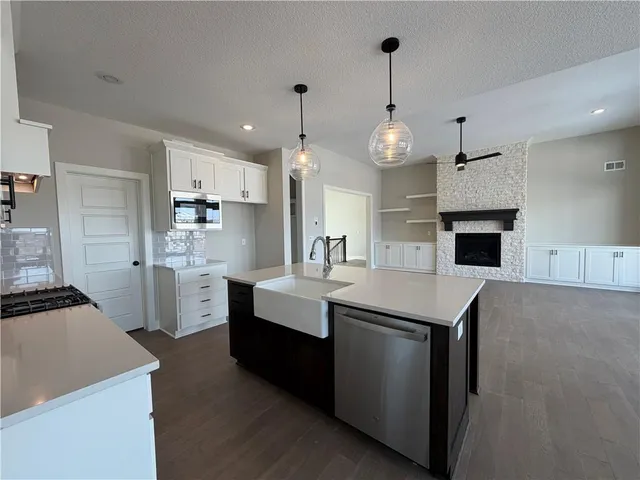 $679,950 | 19692 West 114th Street, Olathe, KS 66061