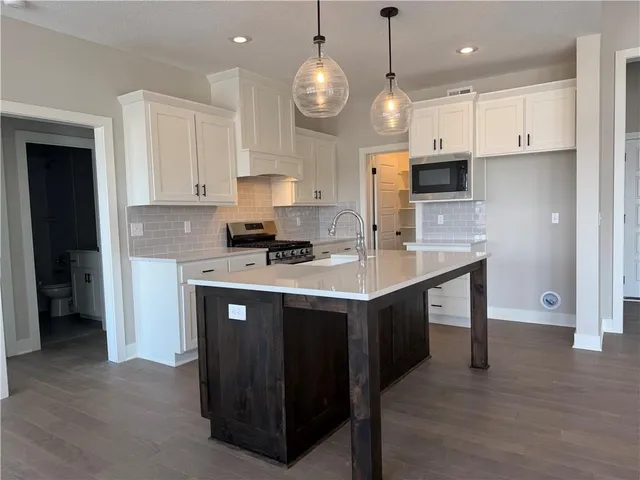 $679,950 | 19692 West 114th Street, Olathe, KS 66061