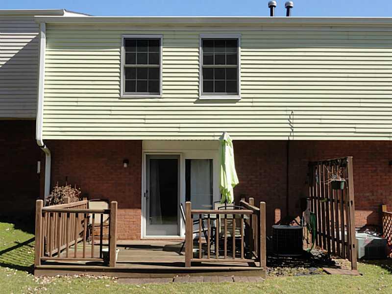 607 Countryside Drive McKees Rocks, PA 15136 - Photo 15 of 15 Patio/Deck.