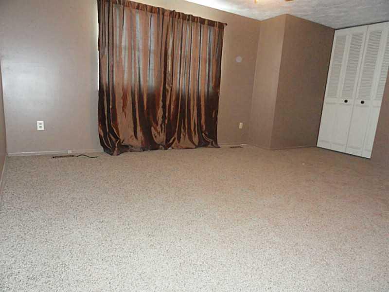 607 Countryside Drive McKees Rocks, PA 15136 - Photo 8 of 15 Master Bedroom.