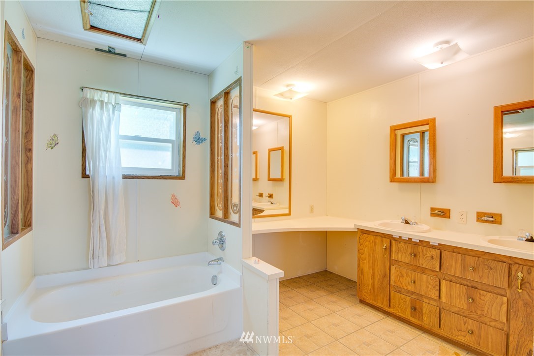 319 King Road Silverlake, WA 98645 - Photo 21 of 30 Gallery Image 21