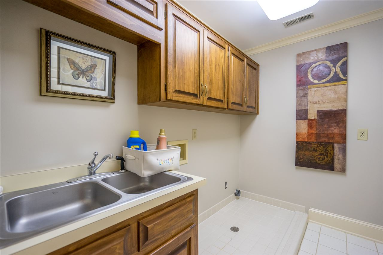 8704 Highhill Road Raleigh, NC 27615 - Photo 16 of 25 Laundry