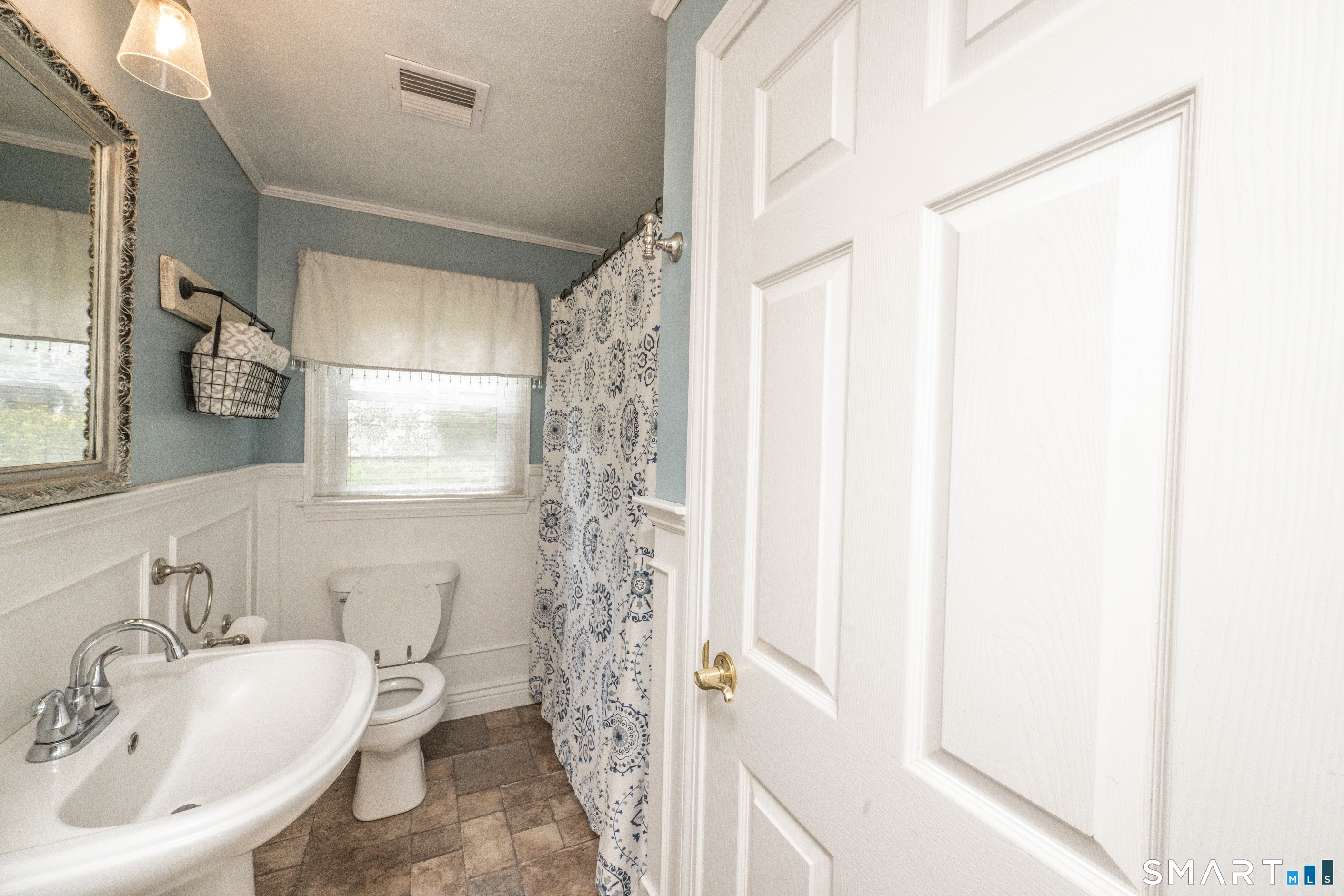 167 Saybrook Road Haddam, CT 06441 - Photo 14 of 38