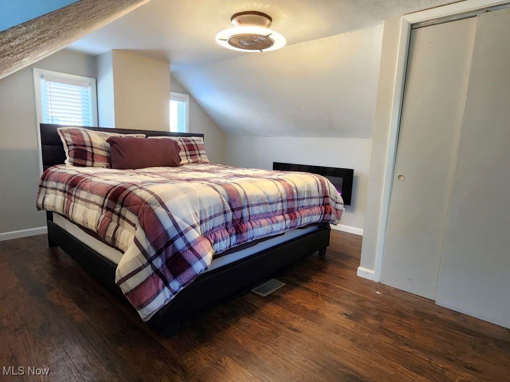 14036 Rockside Road Maple Heights, OH 44137 - Photo 11 of 31
