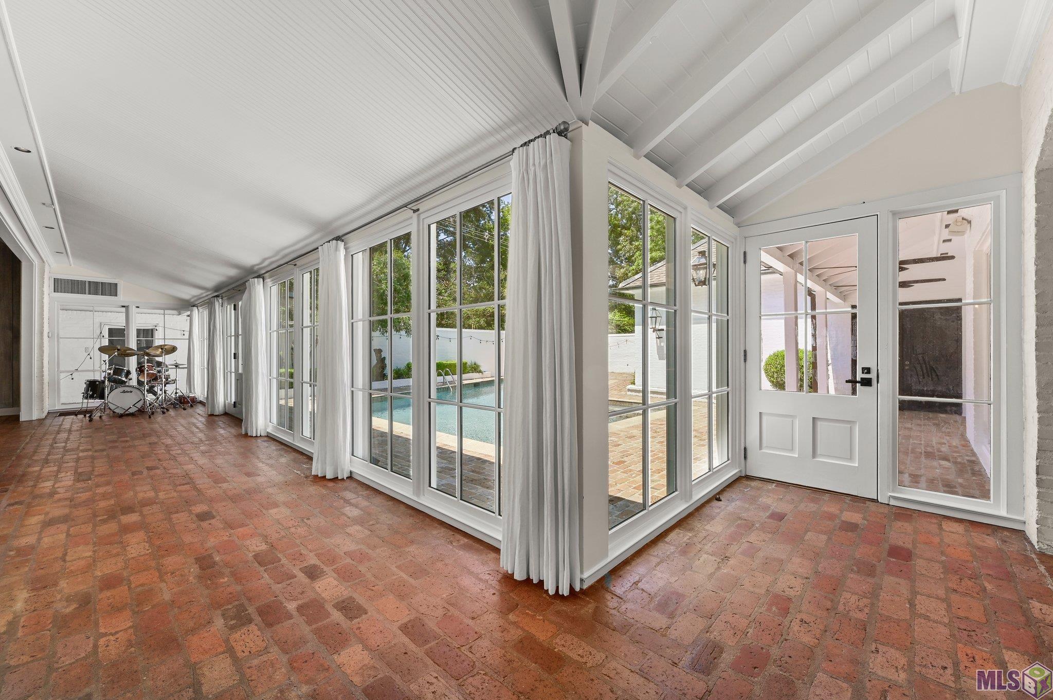 7022 Richards Drive Baton Rouge, LA 70809 - Photo 20 of 58 Hall to Game Room/Kids Den